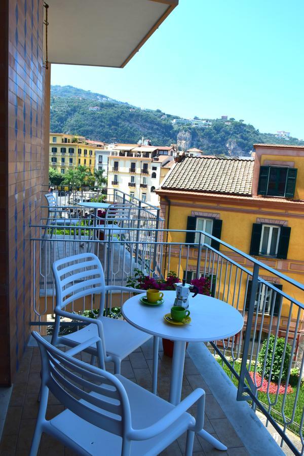 Sorrento Central And Sea View Flats Buitenkant foto